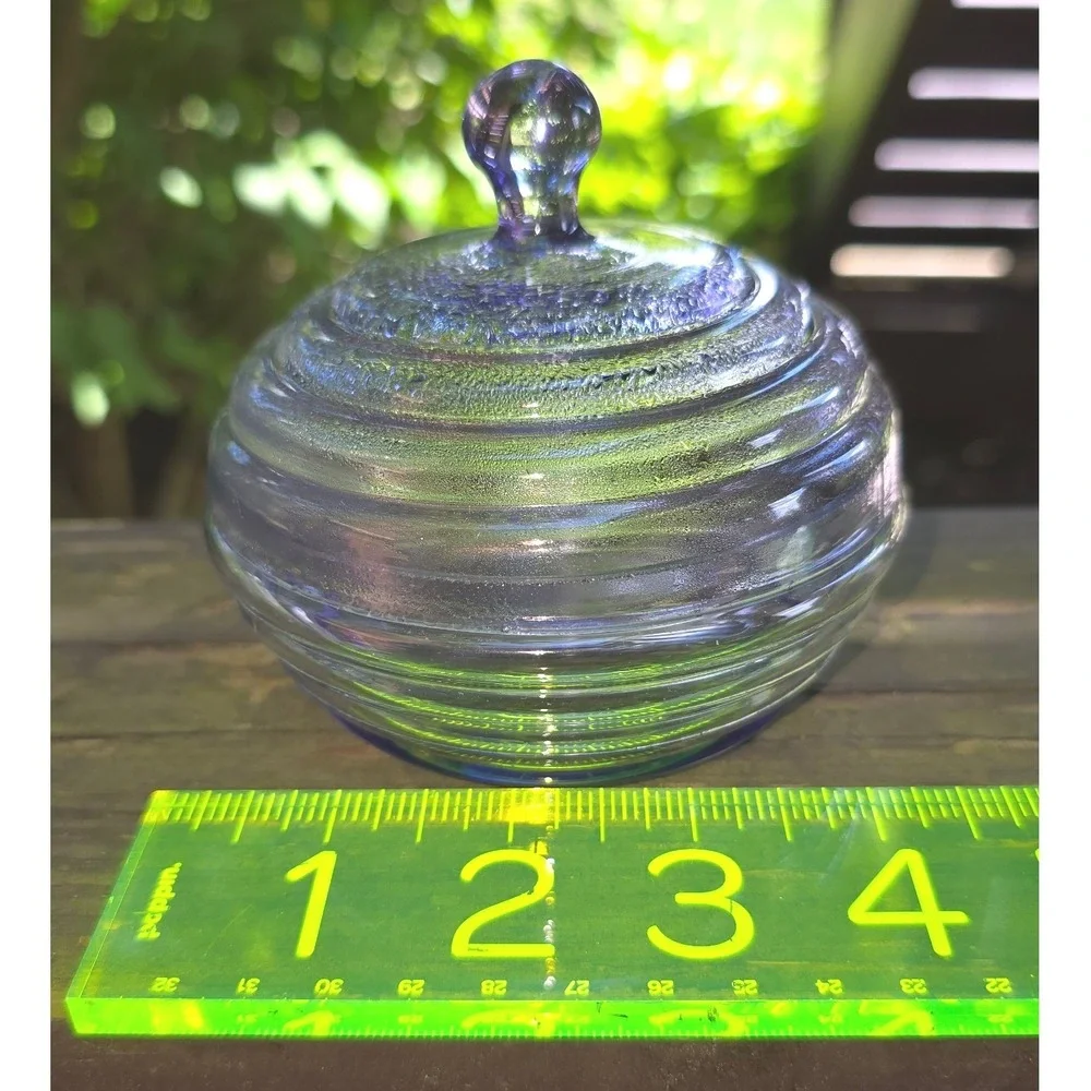 Vintage Lavender Purple Ribbed Glass Beehive Lidded Trinket Dish Powder Jar